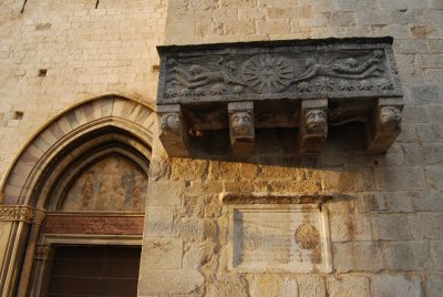 Details of the church of San Feliu