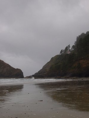 Hecata Head Light