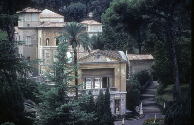 Vatican Museum 1982 085.jpg