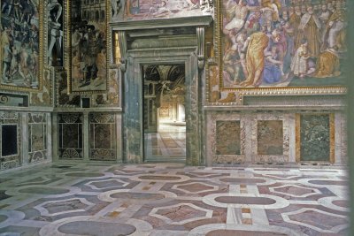 Vatican Museum 1982 107.jpg