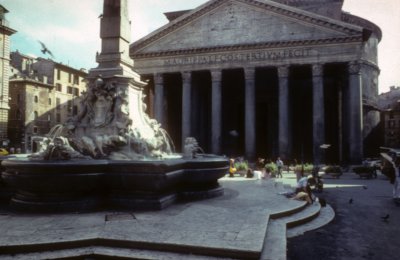 Pantheon 1988 006.jpg