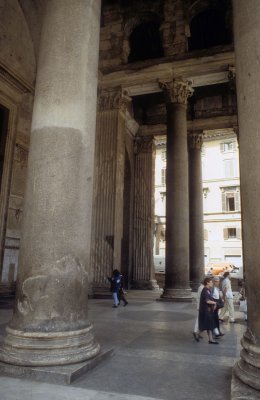 Pantheon 1988 012.jpg