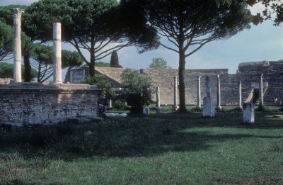 Ostia 1988 012.jpg