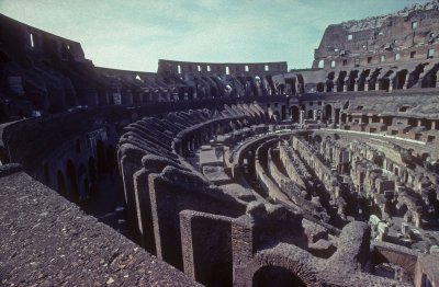 Rome B2 Colosseum 009.jpg