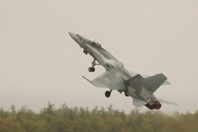 Cf-18 climb-out