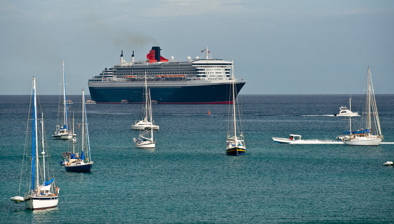 The Queen Mary 2 arrives