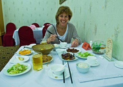 Judes tucks into a Hangzhou lunch