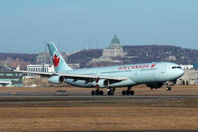 Airbus A340 touching down in Montreal