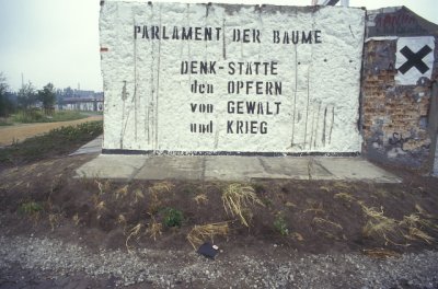 Berlin 1991 : Reminders of the wall