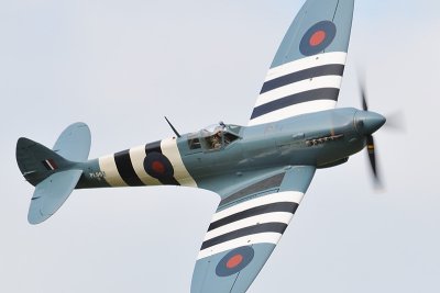 Spitfire PL965 close up.jpg