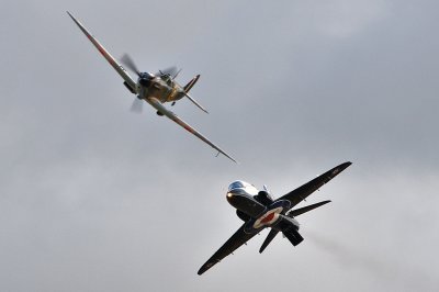 Spit IIa and Hawk.jpg