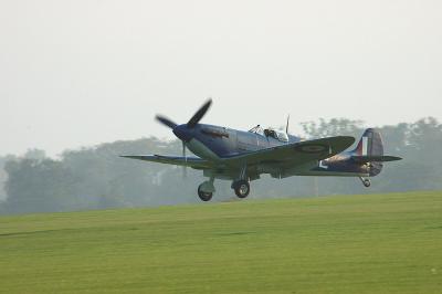 Spitfire V landing