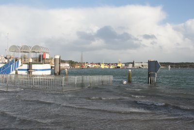 9 November 2007; highest tide in 20 years!