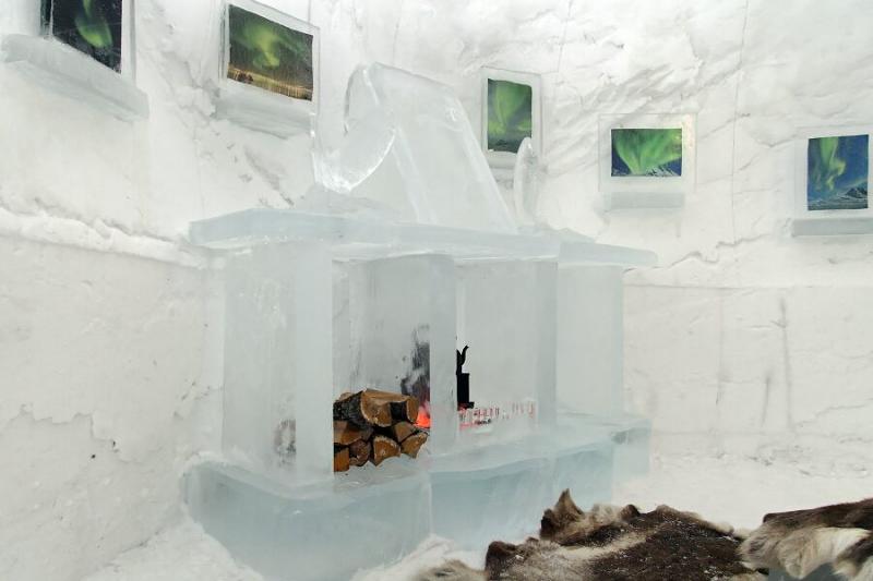 Fireplace of ice