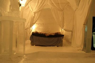 Bedroom of ice