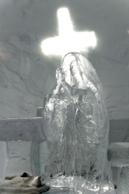 Sculpture of ice