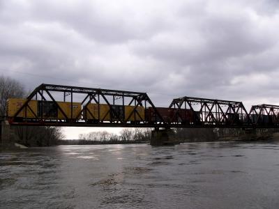 Yellow-train-in-rain, South of Des Moines