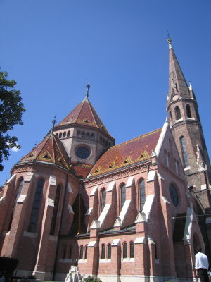 The church, located in Buda between Batthyany and the Lanchid