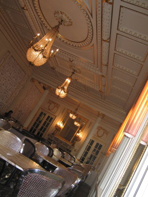 Lukacs Cukraszda - pastries and coffee
