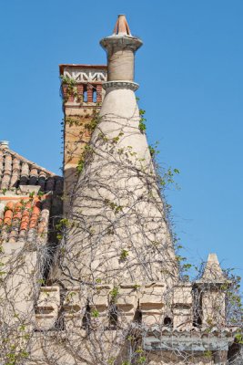 Round Chimney With Coat