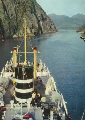 Trollfjorden_ hurtigruten.jpg