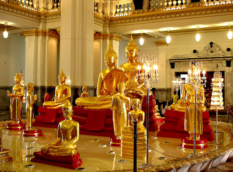Many Buddha, Wat Sothorn