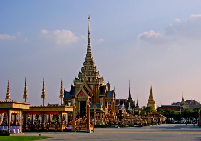 Royal crematorium (Phra Merumas)