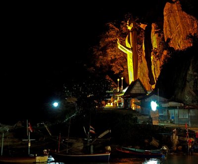 Khao Takiab Buddha at night