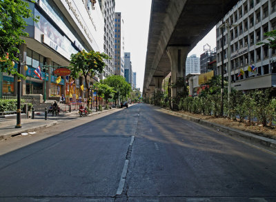 Silom Road at Convent, looking west