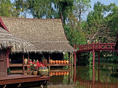 #45-Floating Market, close up