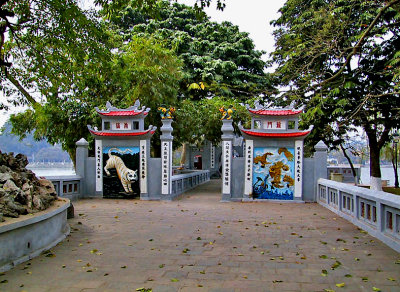 Entrance gate to Den Ngoc Son