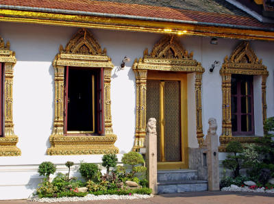 Outside wall of Amarin Winichai Throne Hall