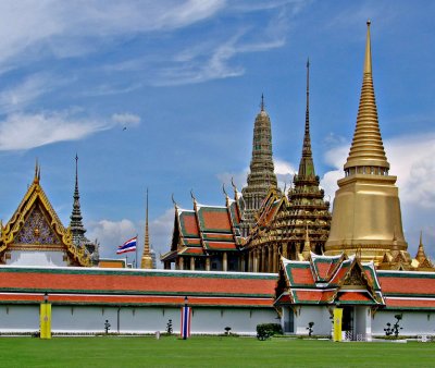 Temple of the Emerald Buddha (Wat Phra Kaeo)