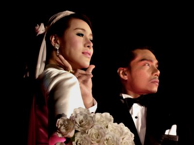 Chinese Ballad: Gangster shows off his bride