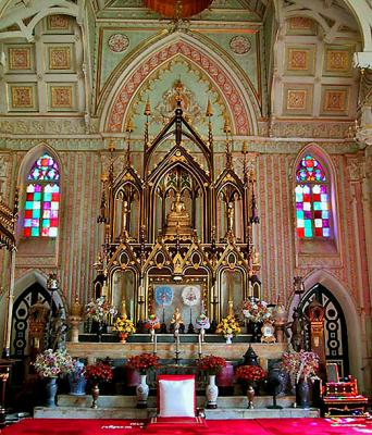 Wat Niwet Thammaprawat, interior