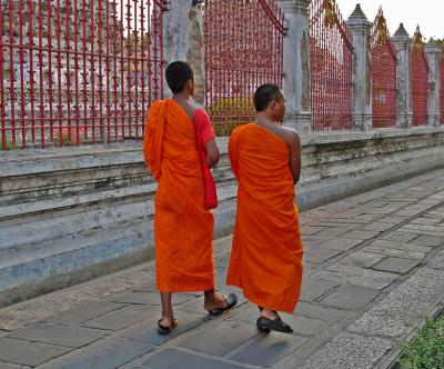 Two monks arriving