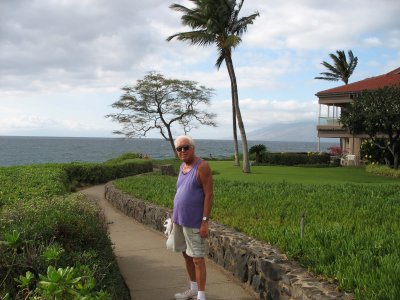 Coastal path near Polo Beach, Maui