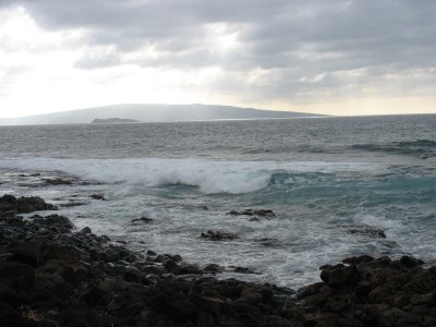Views from coastal path near Polo Beach, Maui
