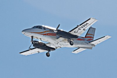 C-FYRH coming in to land (Embraer EMB110)