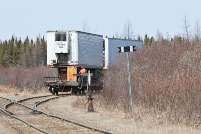 Switching in Moosonee 2010 April 23