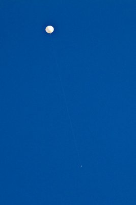 Weather balloon and payload 2010 April 26