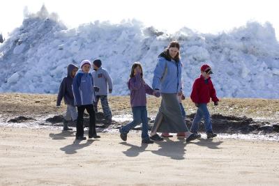 MPS students out to see the ice