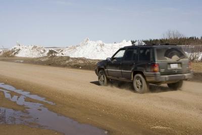 Traffic on Revillon Rd N in Moosonee