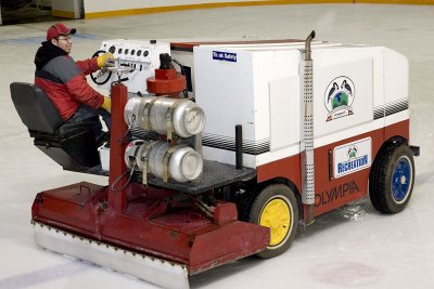 Cleaning the ice