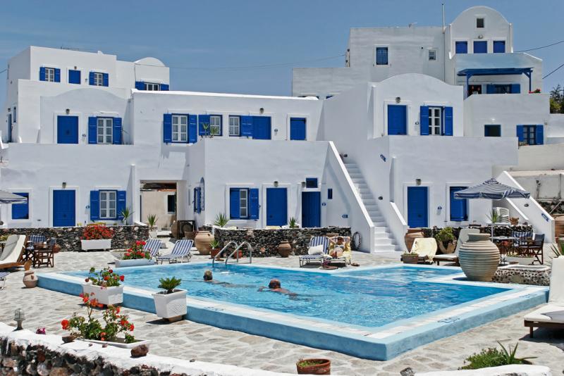 Santorini main village : Phira and around