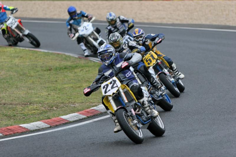 Coupe de France Motos sur le circuit Carole
