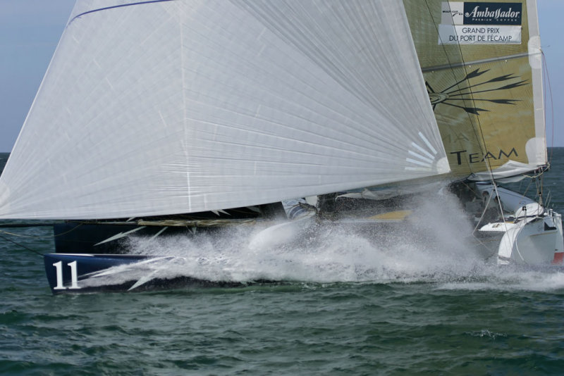Gitana 11 le trimaran ORMA vainqueur de la Route du Rhum 2006