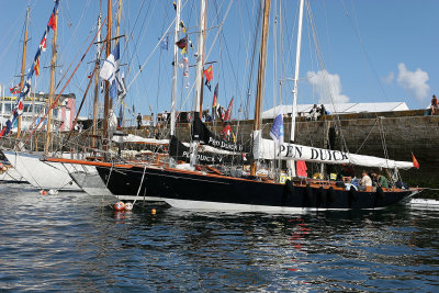 Les Pen Duick lors du rassemblement de vieux grements Douarnenez 2008