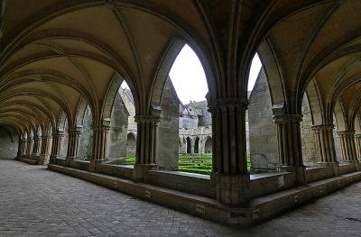 Visite de labbaye cistercienne de Royaumont (Val-dOise)