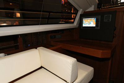 160 Salon nautique de Paris 2009 - MK3_0537 DxO Pbase.jpg